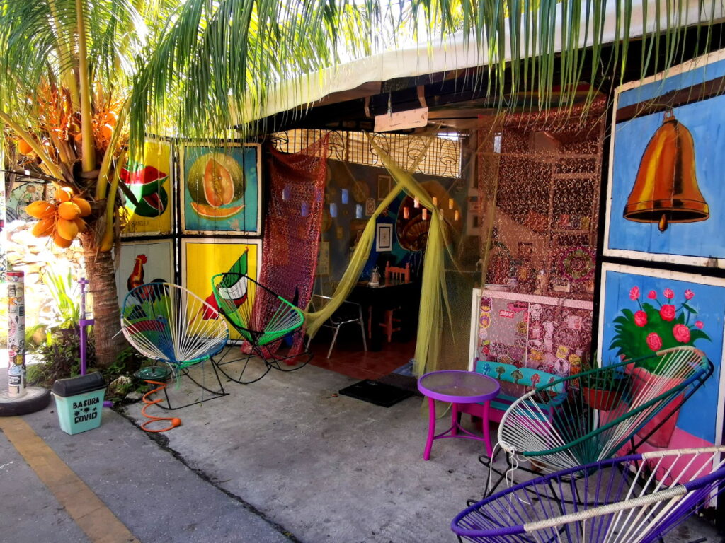 An entrance to one of the best vegan restaurants in Playa del Carmen