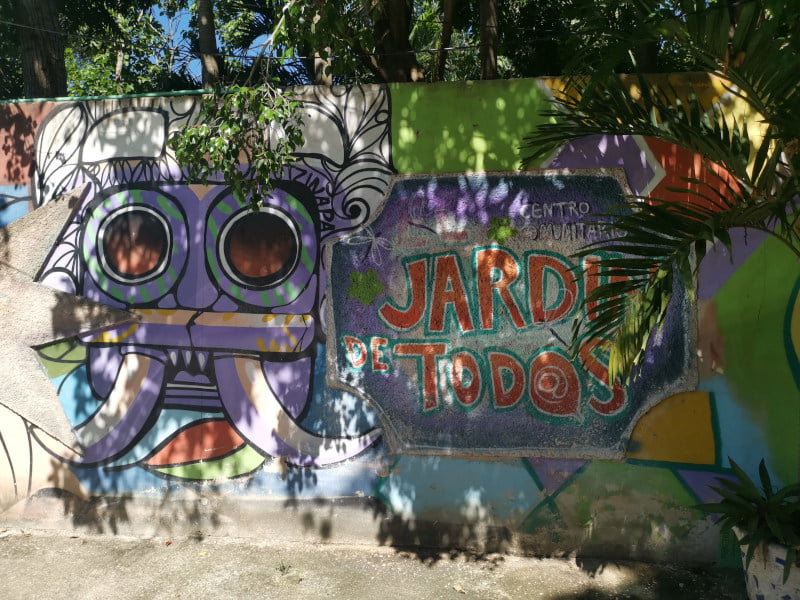 The colorful entrance of Jardin de Todas