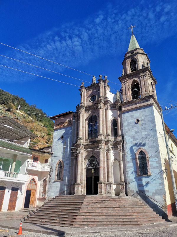 Entrance of Parroquia de San Simon in Angangueo