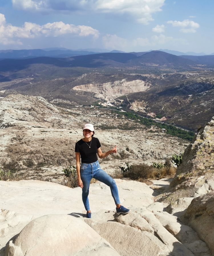 Katharina standing on top of Peña de Bernal