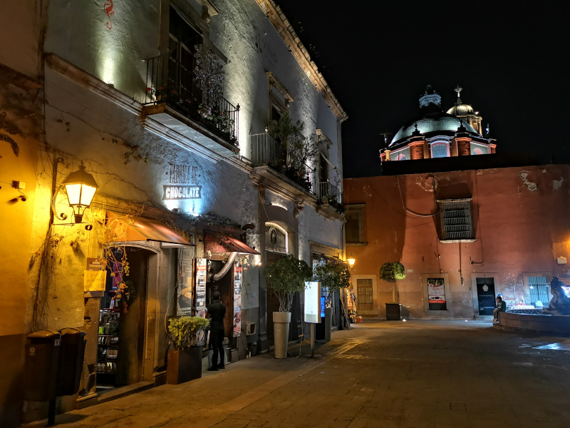 Querétaro Centro Historico light up at night