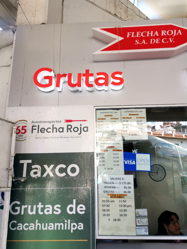 Ticket counter for the bus to Grutas de Cacahuamilpa