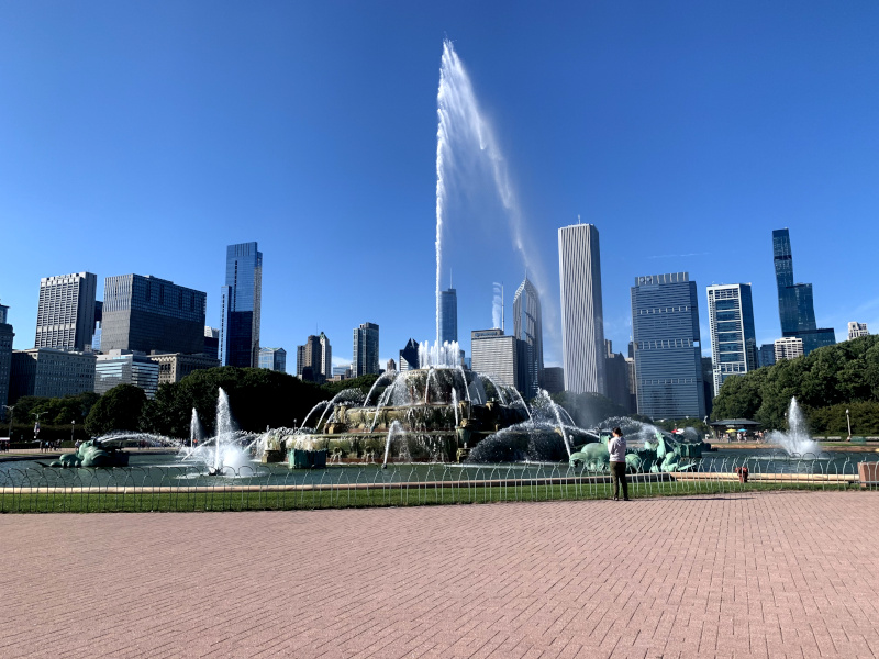 The Buckingham Fountain - featured in the intro to 'Married with Children'