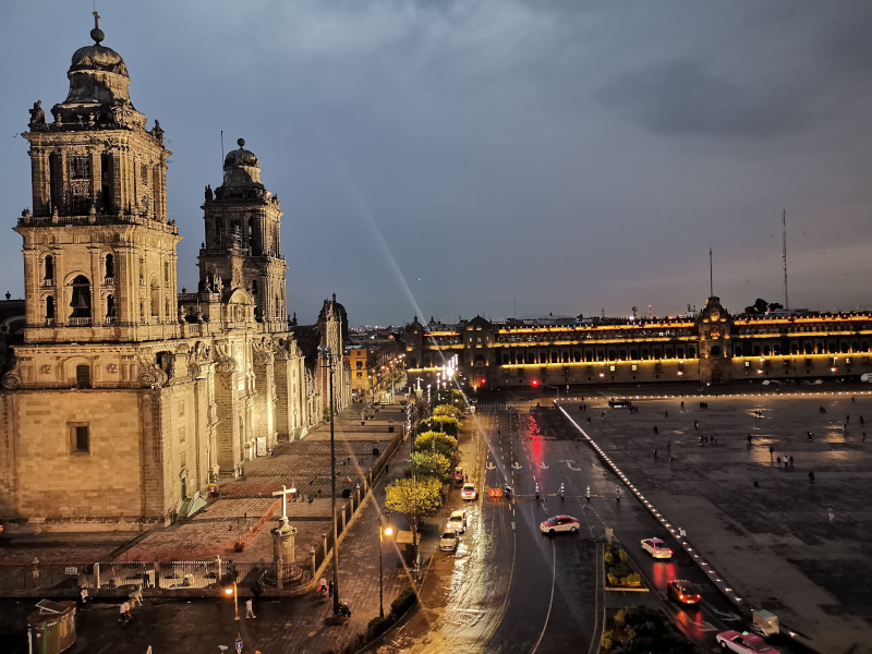 The Metropolitan cathedral at night time by the Zocalo