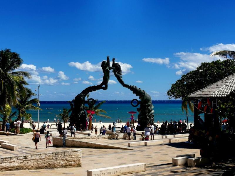 An archway in Playa del Carmen one of the best cities in Mexico for digital nomads