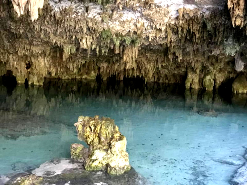 Entrance to Cenote Sac Actun with lots of cool rock formations
