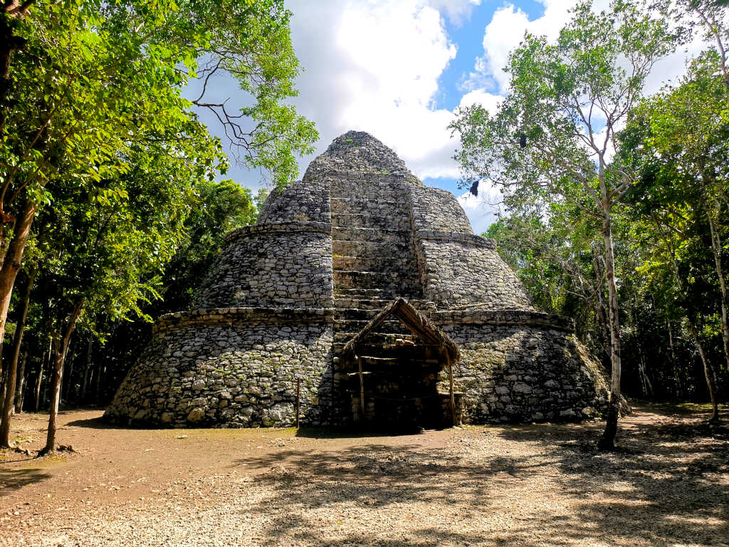 The front of the Xaibé Pyramid 