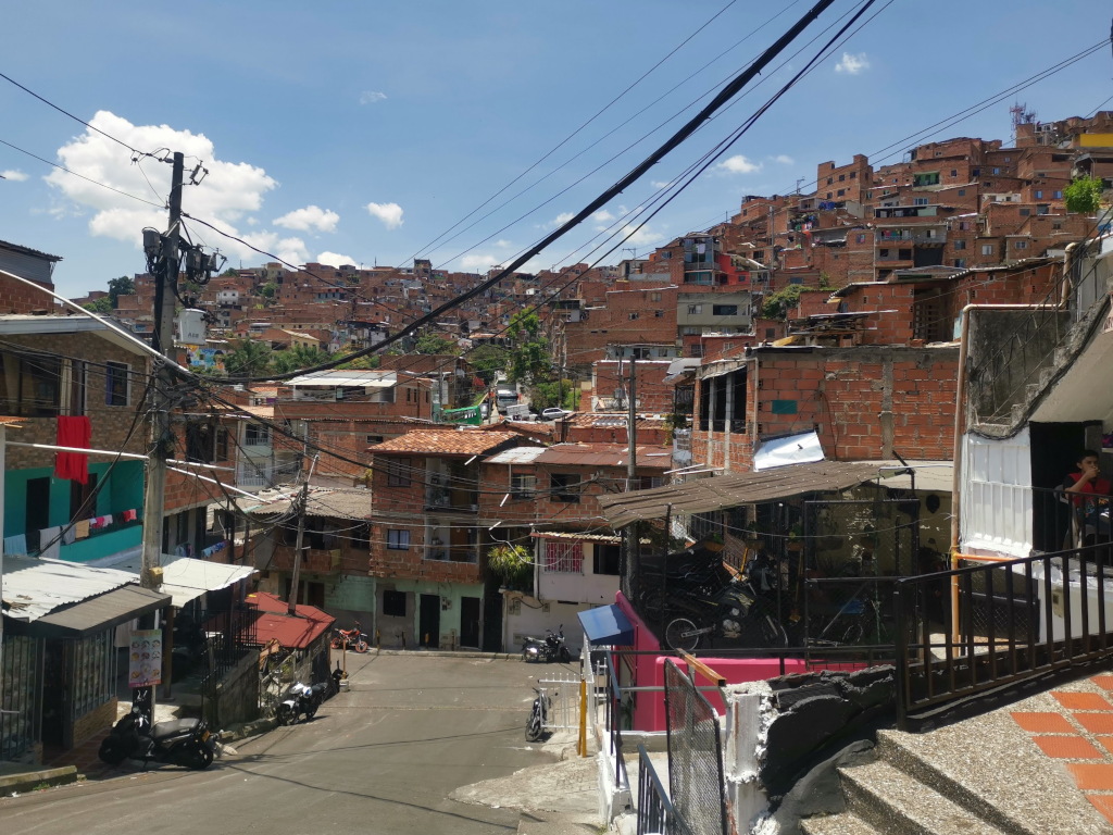 Comuna 13 street with houses