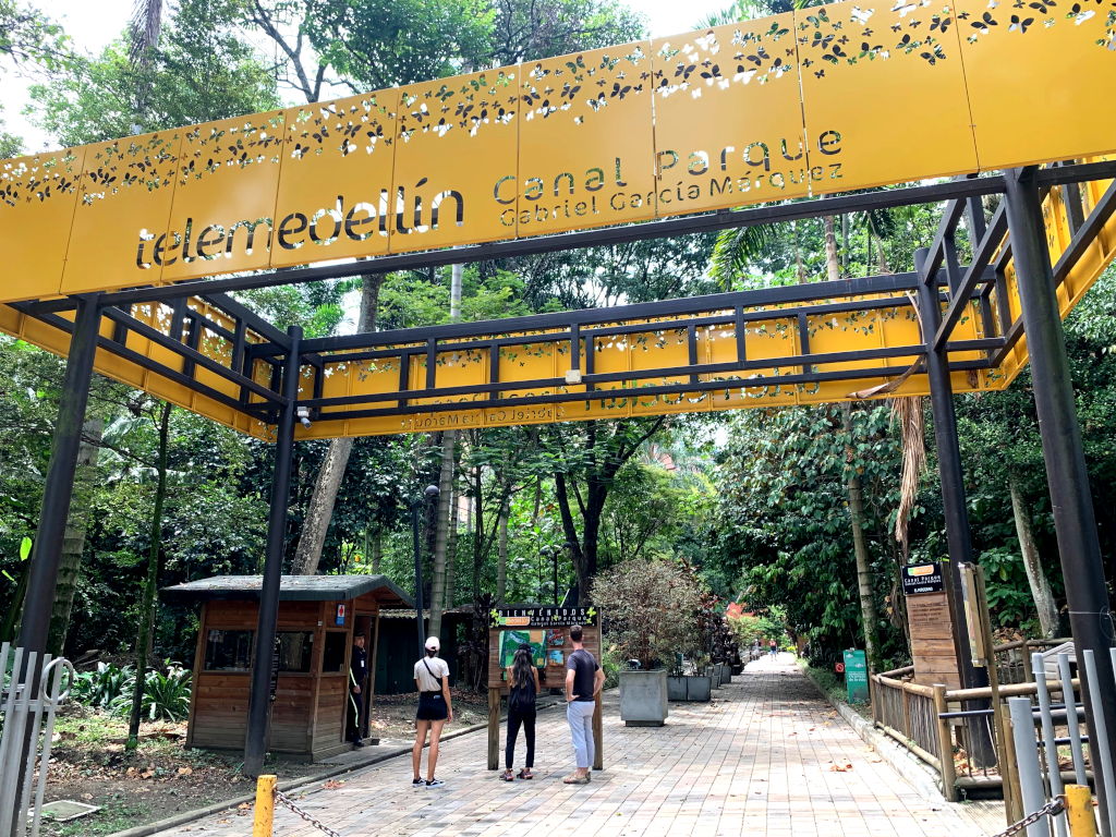 Entrance to Telemedellin Canal Parque 